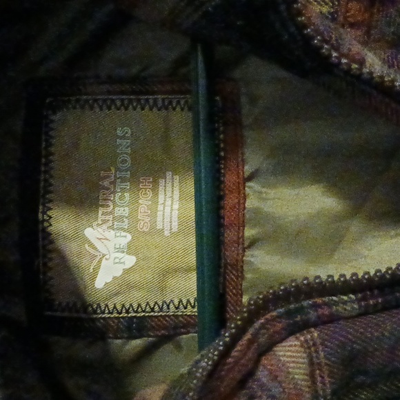 Vest - Picture 2 of 4